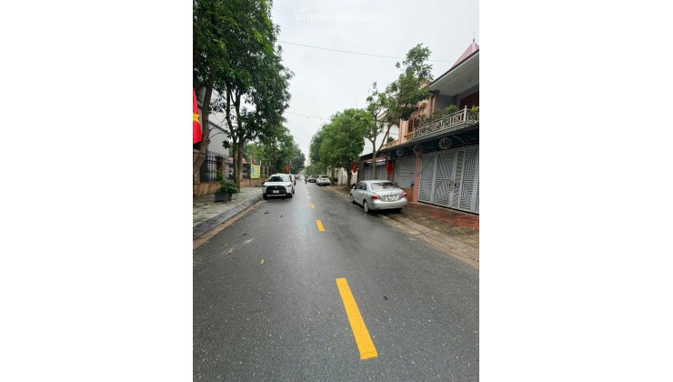 Cần bán lô 125m2 đất mặt đường Yên Vinh – phường Hưng Phúc