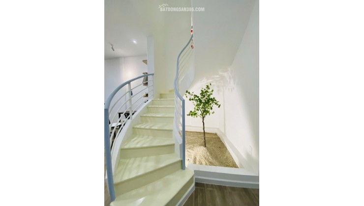 Quận 7 - HXH Huỳnh Tấn Phát - 40m2 - 2 tầng - Giá 5,5 tỷ