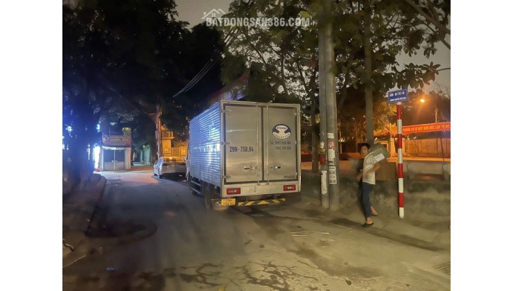 Bán nhà Nguyễn Văn Linh. 31,5m . Mặt đường kinh doanh . View hồ, ô tô tránh . Nhiều tiện ích , Tầng 1 kinh doanh được, Hàng hiếm còn xót lại . Gía