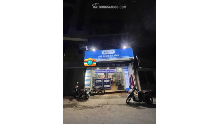 Bán nhà Nguyễn Văn Linh. 31,5m . Mặt đường kinh doanh . View hồ, ô tô tránh . Nhiều tiện ích , Tầng 1 kinh doanh được, Hàng hiếm còn xót lại . Gía