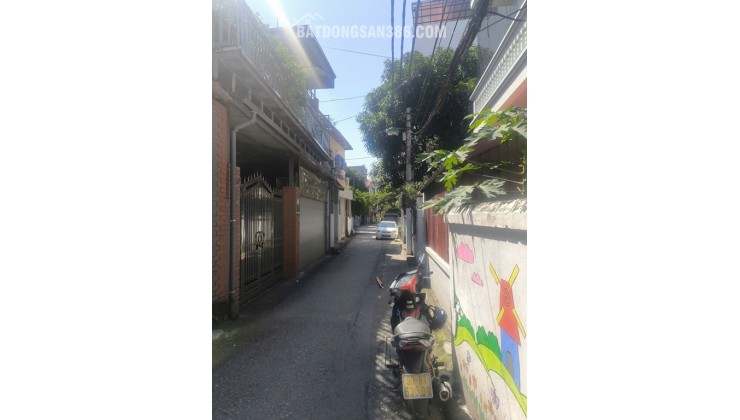 ĐẤT ĐẸP - GIÁ TỐT - Bán GẤP Lô Đất Tiềm Năng Phường Thạch Bàn, Long Biên, Hà Nội