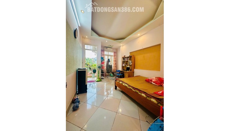 BÁN NHÀ KIM GIANG- THANH LIỆT, 52 M2, 4 TẦNG, MĂT TIỀN 4 M, GIÁ 10,2 TỶ.