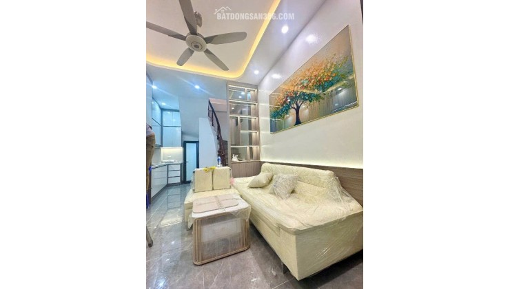  NHÀ ĐẸP GIẢI PHÓNG - Ô TÔ - NGÕ THÔNG 32M *5 tầng * 7.85 tỷ thương lương mạnh