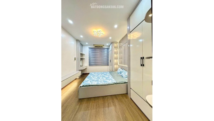  NHÀ ĐẸP GIẢI PHÓNG - Ô TÔ - NGÕ THÔNG 32M *5 tầng * 7.85 tỷ thương lương mạnh