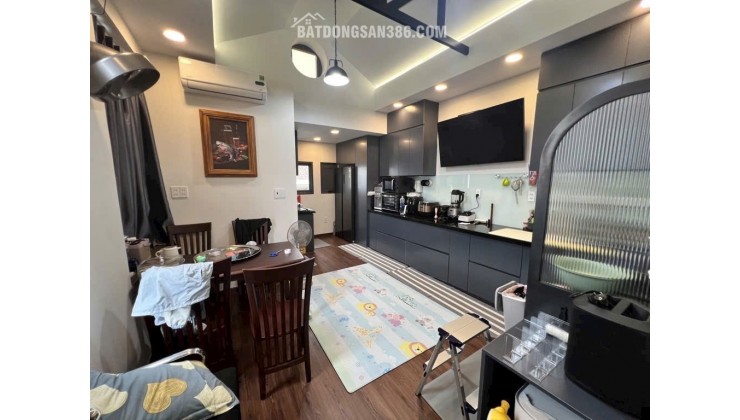 NHÀ CHÍNH CHỦ - Hẻm Xe Hơi -  Trung Tâm Phường Trường Thọ, TP Thủ Đức Hồ Chí Minh 70m2 Nhỉnh 7 tỷ