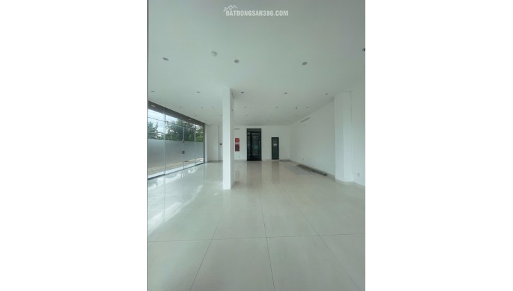 Cho thuê mặt bằng đường mai hắc đế đà nẵng 2 mặt tiền vị trí chợ đêm cầu rồng