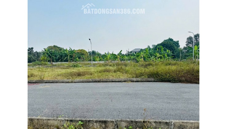 CẦN BÁN GẤP - LÔ ĐẤT 2 MẶT TIỀN ĐẸP NHẤT KHU VỰC CỔ ĐÔNG - HÒA LẠC chưa tới 2 tỷ