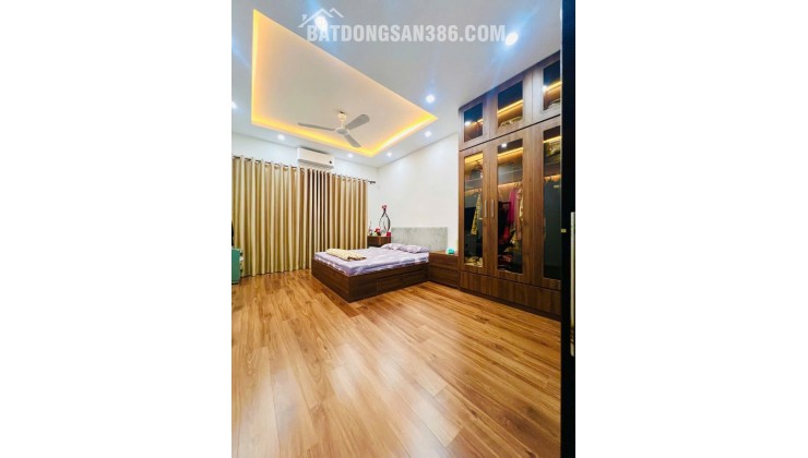 BÁN NHÀ TÂN MAI- HOÀNG MAI, Ô TÔ, LÔ GÓC, 40/42 M2, 4 TẦNG, MT 6 M, GIÁ 11 TỶ.