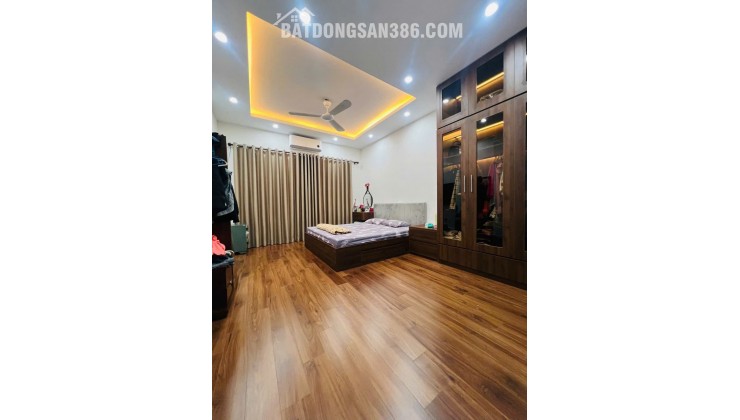 BÁN NHÀ TÂN MAI- HOÀNG MAI, Ô TÔ, LÔ GÓC, 40/42 M2, 4 TẦNG, MT 6 M, GIÁ 11 TỶ.