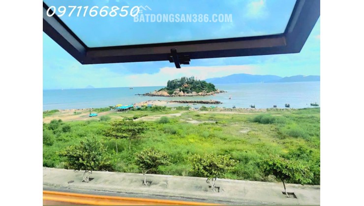 Bán nhanh tòa nhà lô góc – 11 phòng – view biển – mặt đường Phạm Văn Đồng gần Đại Học Nha Trang