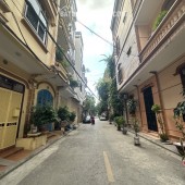 Bán nhà Trung tâm Phường Việt Hưng. 52m x 4T oto tránh, khu phân lô quân đội, dân trí, nhỉnh 12 tỷ TL. LH 0936123469