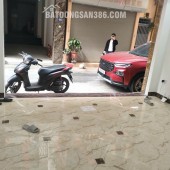 Nhà Hoàng Quốc Việt, ôtô vào nhà, gần hồ điều hòa, DT35m2, MT4m, 6 tầng thang máy (chỉ 16 tỷ)