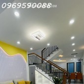 Nhà mới ờ ngay Tân Kỳ Tân Quý, Tân Phú. 58m2 ngang 4.3m nở hậu 6m6 giá 5 tỷxx