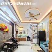 Bán nhà ngõ 420 Khương Đình - 34m 5 tầng gần ô tô - Sổ đỏ nở hậu giá 7,6 tỷ