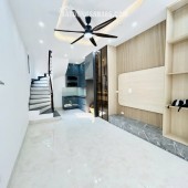  BÁN NHÀ HOÀNG MAI- LÔ GÓC - Ô TÔ - KINH DOANH THÔNG TỨ PHÍA  : 37M* 5 TẦNG * 8.95 tỷ ( Thương lượng)