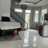 Căn góc 2 mặt tiền đẹp đường Trường Lưu,Long Trường,Quận 9nhỉnh 7ty
- Diện tích 73m ngang 7.5 x dài 10m 
- Kết cấu 1 trệt 2 lầu 4 phòng ngủ