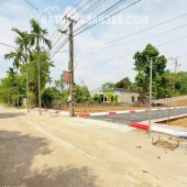 tôi chuyển đổi kinh doanh nên cần tiền bán gấp mảnh đât 300tr đất ở đô thị xung quanh đủ tiện ích