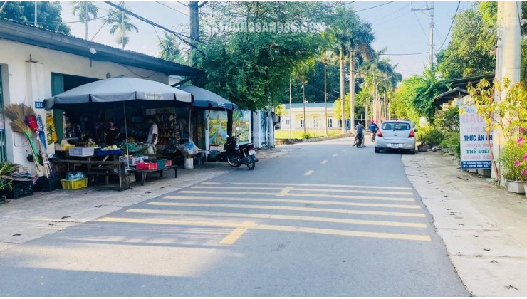 Chính chủ bán rẻ mảnh đất 100m2 full thổ cư vị trí cực đẹp. Sổ đỏ Hà Nội