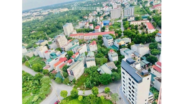 Tôi cần bán mảnh đất trục chính kinh doanh đường rộng 7m, full thổ cư sổ hồng hà nội, gần Cổng ĐHQG