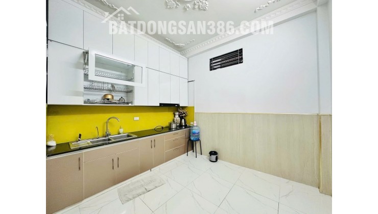 CỰC HIẾM - Nhà Trung tâm Cầu Giấy - Mặt ngõ ô tô kinh doanh - 45m2 - 4T - Chỉ 14.86 tỷ