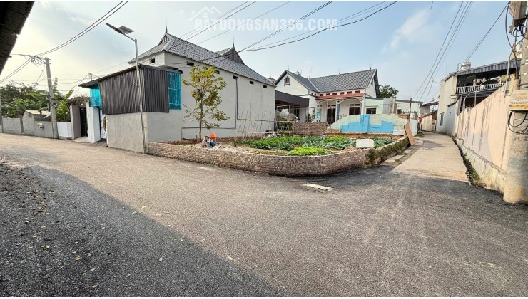 MỞ BÁN 90M2 LÔ 2 MẶT ĐƯỜNG, ĐỒNG CHẦM , TIÊN DƯỢC- THÔNG Ô TÔ TRÁNH- CẠNH SÂN BÓNG - KHU VUI CHƠI