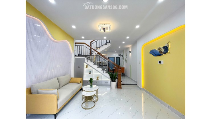 Hẻm gần 4m thông ngay khu vip Tân Sơn Nhì, 56m2, 2 tầng, 5tỷ nhỉnh tặng full NT