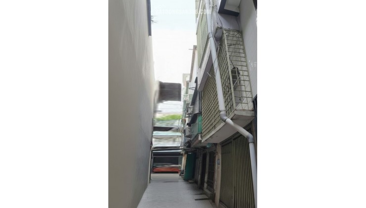  NHÀ NHỎ 4 TẦNG SÁT MT NGUYỄN THƯỢNG HIỀN Q3, 13M2 (3X6) 4TẦNG 3PN 2WC - 3.3 TỶ