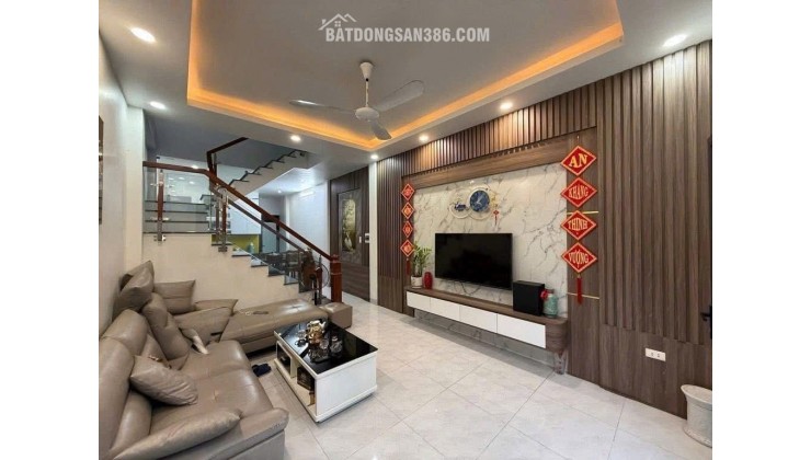 BÁN NHÀ HOÀNG HOA THÁM , GẦN HỒ TÂY , GẦN HỒ TRÚC BẠCH