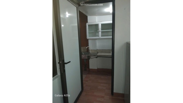 Cho thuê phòng ngõ 99 Trung Kính, full đồ, thang máy, chỉ 5 triệu