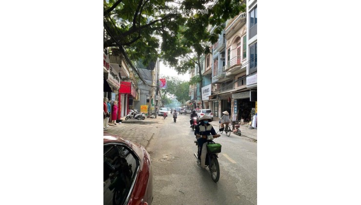  HIẾM MẶT PHỐ KINH DOANH - KHU VỰC HIẾM NHÀ BÁN-PHỐ CHỢ LẮP GHÉP- TỔ 25 THỊ TRẤN ĐÔNG ANH-NHÀ CHO THUÊ SẴN DÒNG TIỀN