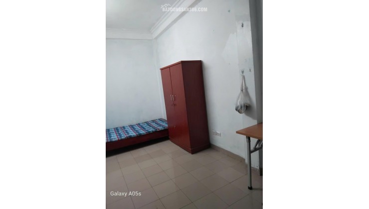 Cho thuê phòng ngõ 43 Trung Kính giá chỉ 2.8 triệu