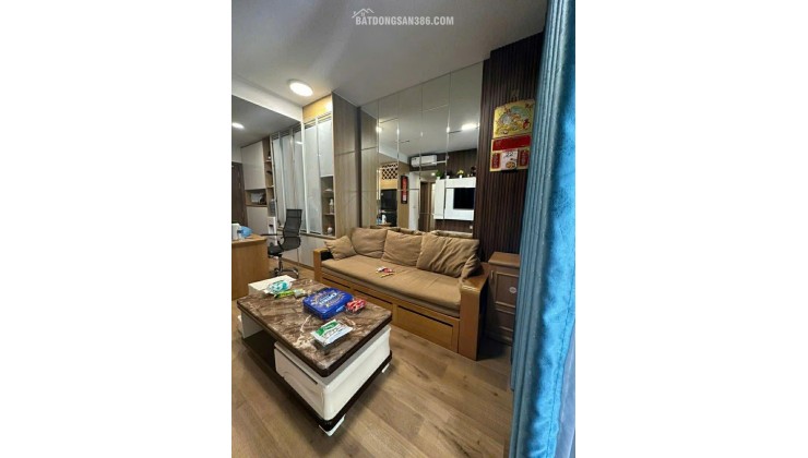 Cho Thuê Hot Tháng 12 – Căn Sân Vườn Full Nội Thất Chỉ 16 Triệu
View hồ bơi cực chill – Akari City, Bình Tân