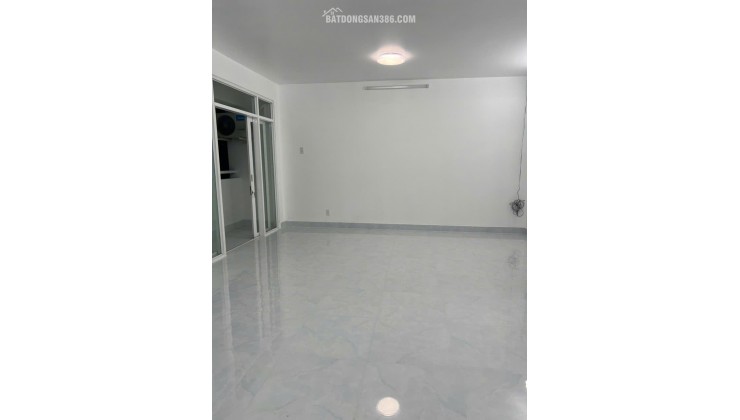 Bán căn hộ Peridot, Q.8, An Dương Vương, 96m2, 3PN, sổ hồng, giá 3.55 tỷ. LH: 0942239239