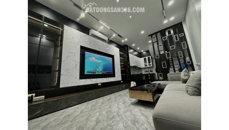 VIP TRẦN PHÚ- HÀ ĐÔNG- VÀI BƯỚC CHÂN RA MẶT PHỐ- NHỈNH 8 TỶ