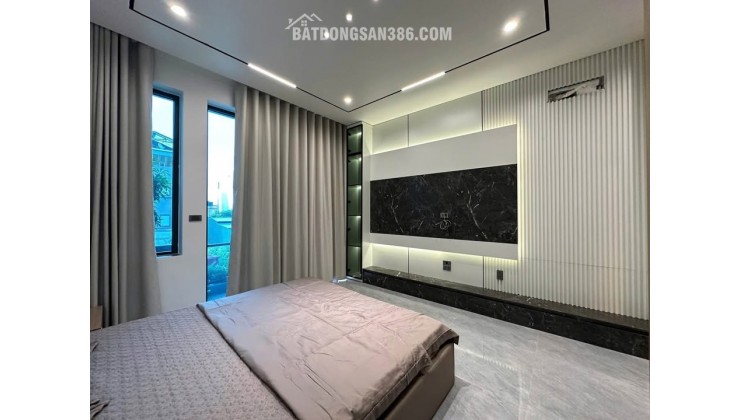 CCMN Triều Khúc, 55m, 10.2 Tỷ, 6 tầng thang máy, 11 phòng, lô góc xe con,