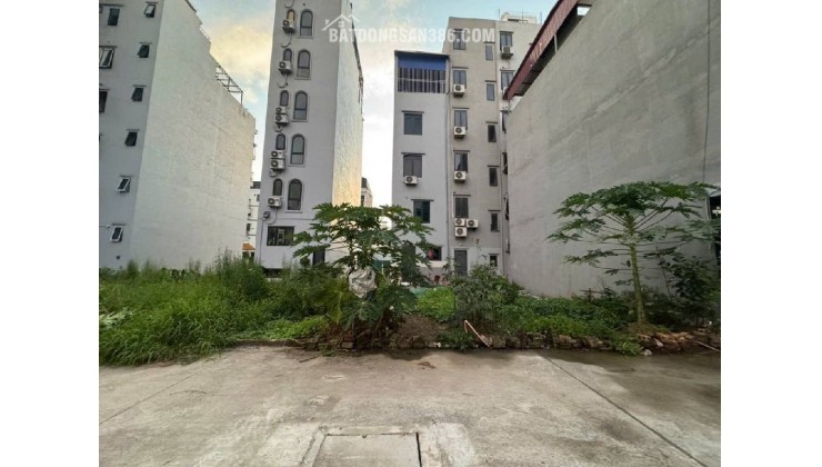 Đất TDC Ngọc Thuỵ 42m x 4m2 hình siêu đẹp. 2 mặt đều oto.