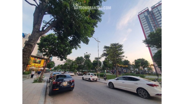 Đất TDC Ngọc Thuỵ 42m x 4m2 hình siêu đẹp. 2 mặt đều oto.