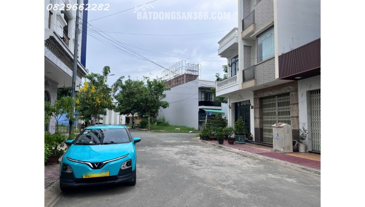 Bán đất thổ cư 78m2 TP.Sa Đéc, Đường Số 3 Khu Vincom, Sổ Hồng. Giá 4.5 tỷ.