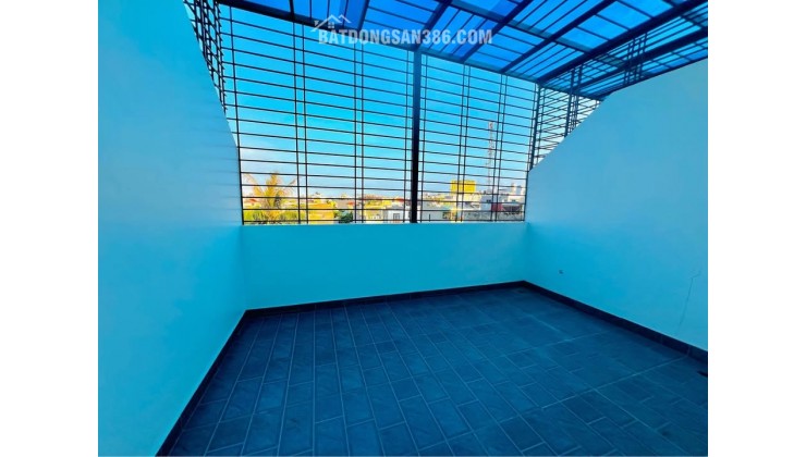 Nhà đẹp mới tinh Khúc Thừa Dụ - Vĩnh Niệm, 43m 4 tầng, giá 3.69 tỉ