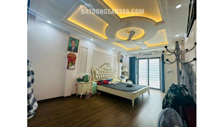 Bán nhà Vũ Hữu, Thanh Xuân, Gara Ô tô, Kinh doanh, 54m2, 18.9 tỷ(CTL)