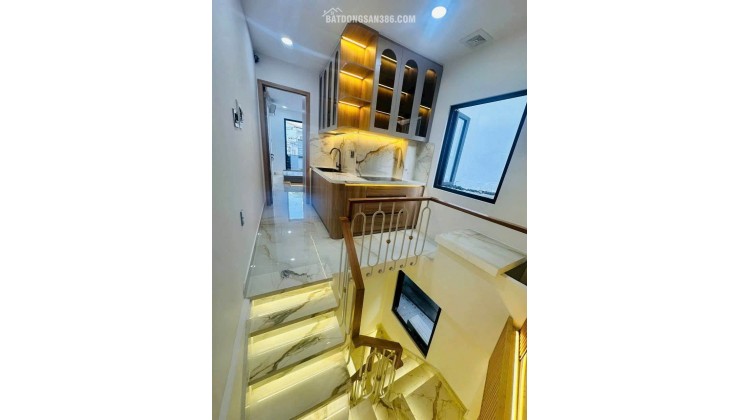 CẦN bán nhà mặt tiền Hoà Hưng phường 13 Q10 chỉ 6,5 tỷ