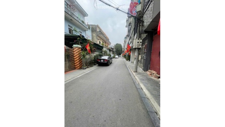 PHÂN LÔ Ô TÔ TRÁNH – VỈA HÈ – NHÀ 4 TẦNG DÂN XÂY CHẮC CHẮN
TRUNG TÂM ĐÔNG ANH – CHỈ VIỆC XÁCH VALI VỀ Ở – GIÁ NHỈNH 7 TỶ