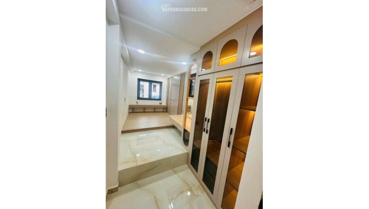 CẦN bán nhà mặt tiền Hoà Hưng phường 13 Q10 chỉ 6,5 tỷ