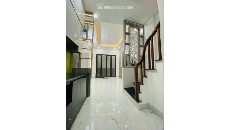 CHỦ NHÀ CẦN BÁN GẤP CĂN 55M2 , CHUYỂN VỀ NƠI KHÁC SINH SỐNG , NHÀ BÁN TẠI YÊN HÒA , CẦU GIẤY .