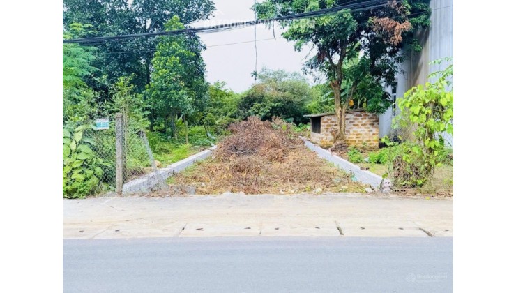 Chính chủ bán rẻ mảnh đất 100m2 full thổ cư vị trí cực đẹp. Sổ đỏ Hà Nội