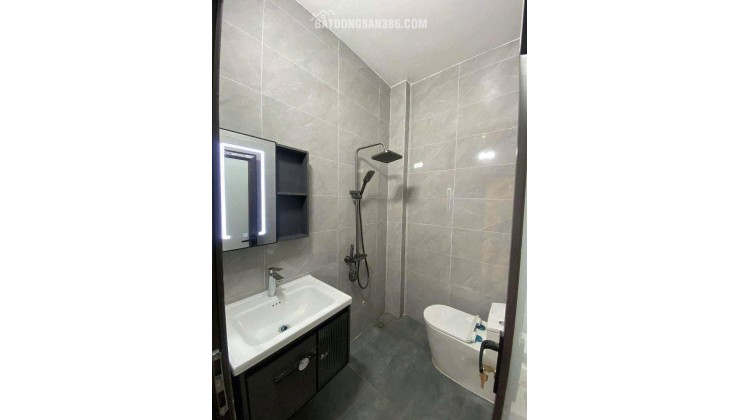 CẦN BÁN GẤP TRƯỚC TẾT NHÀ HOÀNG HOA THÁM , BA ĐÌNH, DIỆN TÍCH 35M2 NHÀ 6 TẦNG