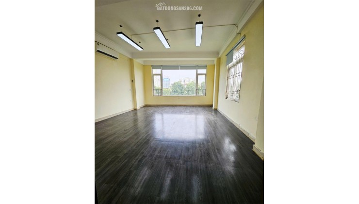 Cho thuê văn phòng 6 triệu ngay mặt đường Nguyễn Ngọc Vũ