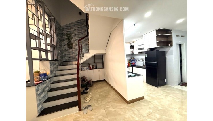 NHÀ ĐẸP 135M2, ĐƯỜNG 1A HOÀNG HỮU NAM, Q9 KẾT NỐI NHIỀU TIỆN ÍCH 6TỶ85