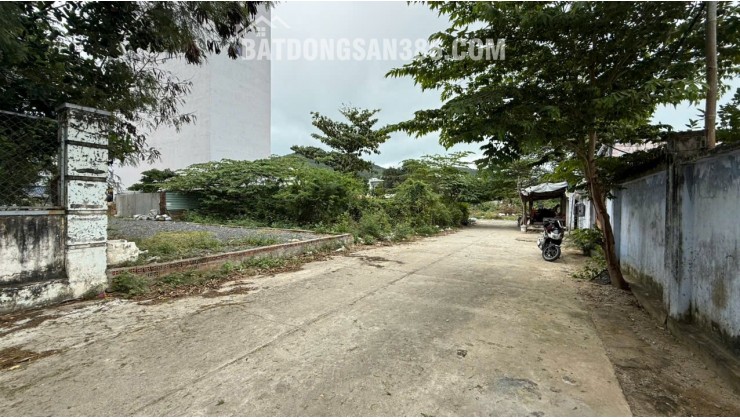 Lô Đất Gần Biển Gần Bến Du Thuyền Quốc Tế Ngang Rộng 7m