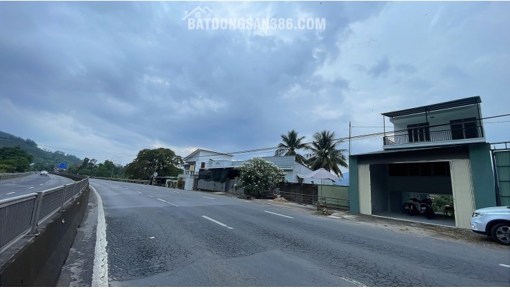 Nhà nguyên căn 4 tầng cho thuê 7tr/tháng. Mặt tiền quốc lộ 1a, ngay kcn Suối Dầu, ZalO79-53.53.53O